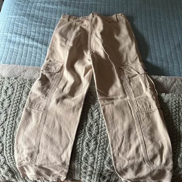 Billabong women’s off white cargo pants - Picture 3 of 3
